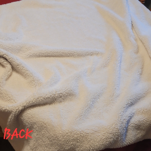 Disney Mickey & Minnie Throw - Picture 11 of 15